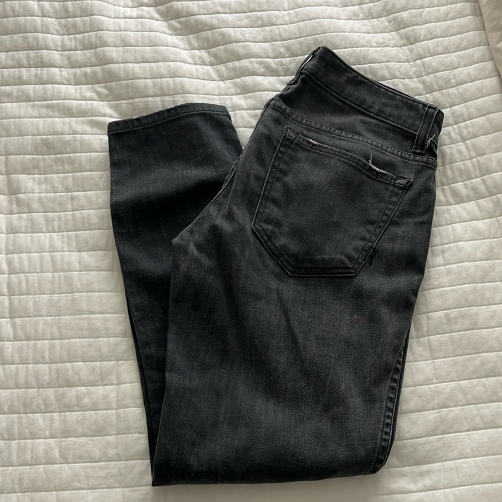 ⭐️✨3 for$20 ✨⭐️Rich &Skinny jeans size 28